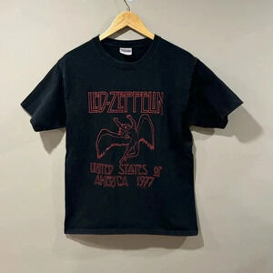 Led Zeppelin Band  T-Shirt 
L